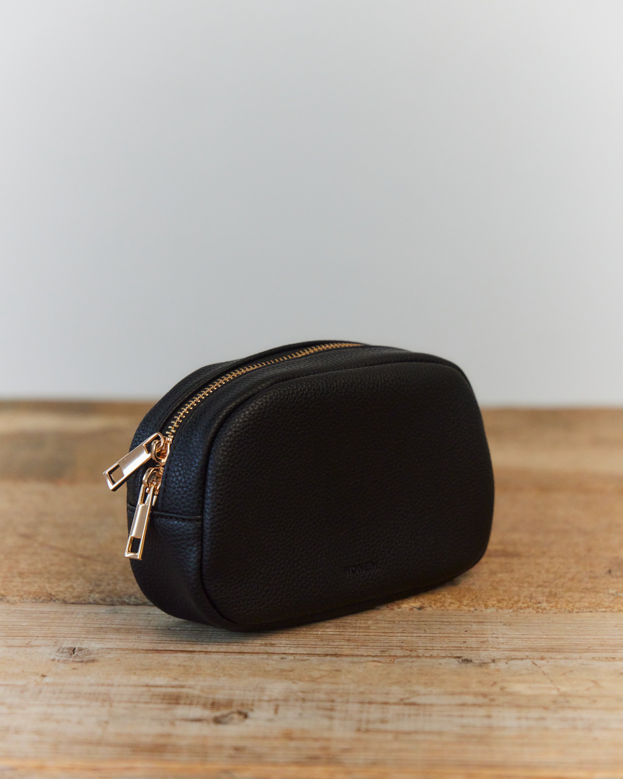Luxe Curve Pouch