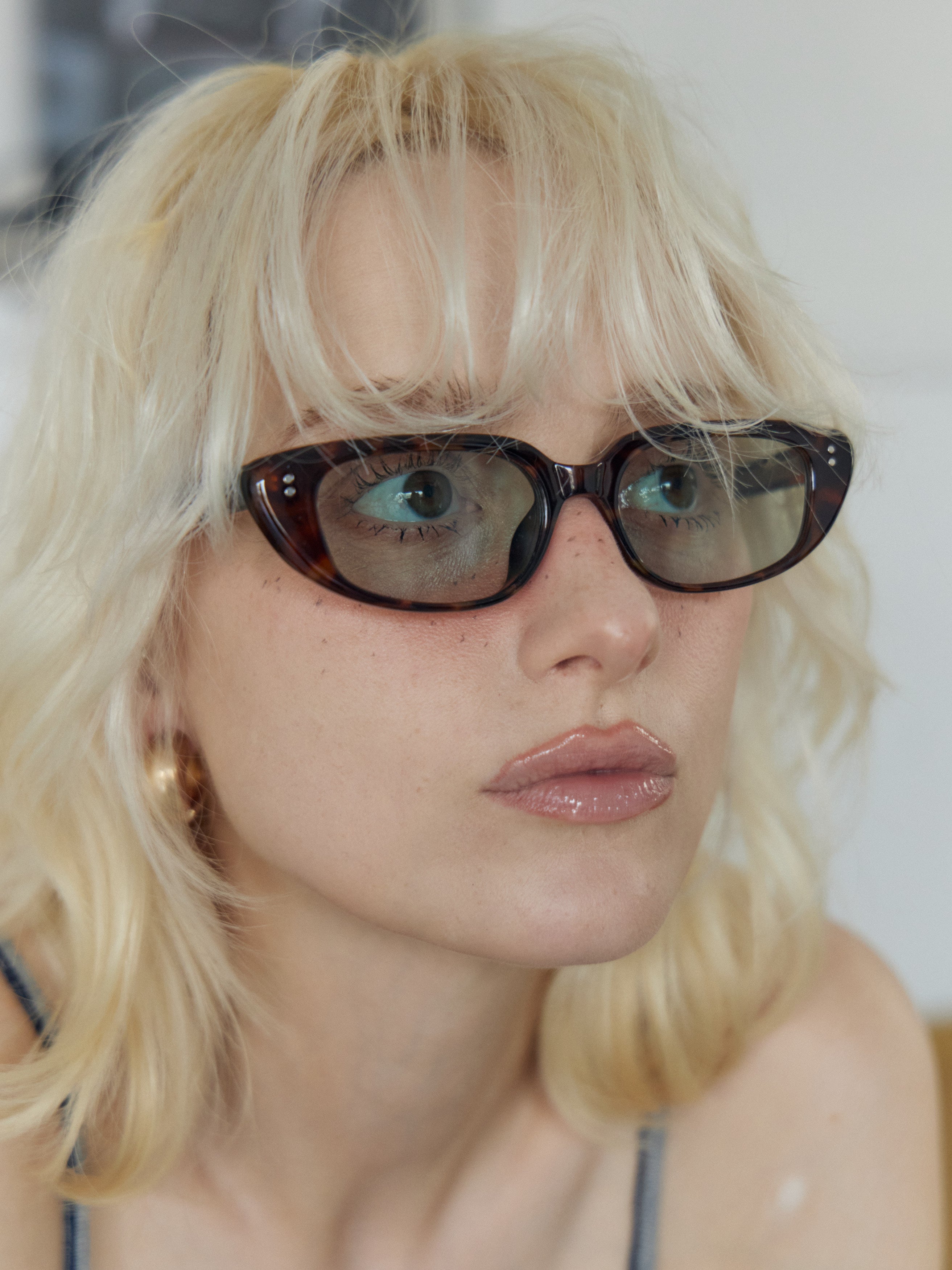 【W.E.Y】Bitter Cherry Cat Eye