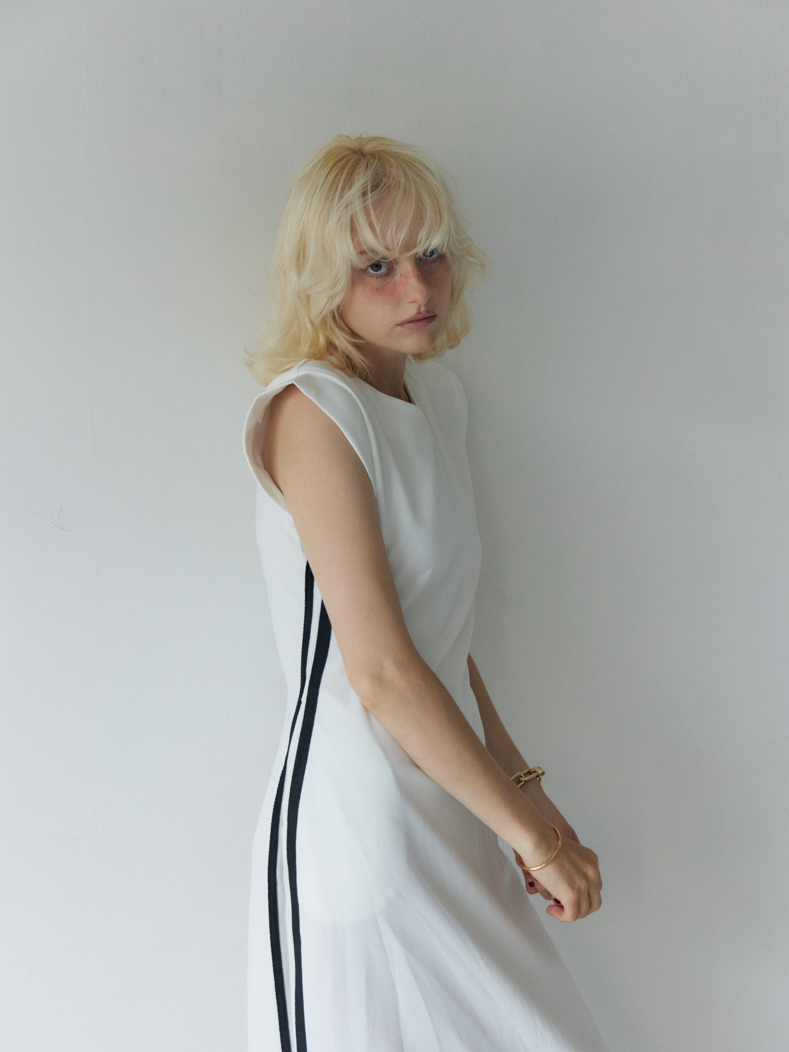Side Line Dress Set-up