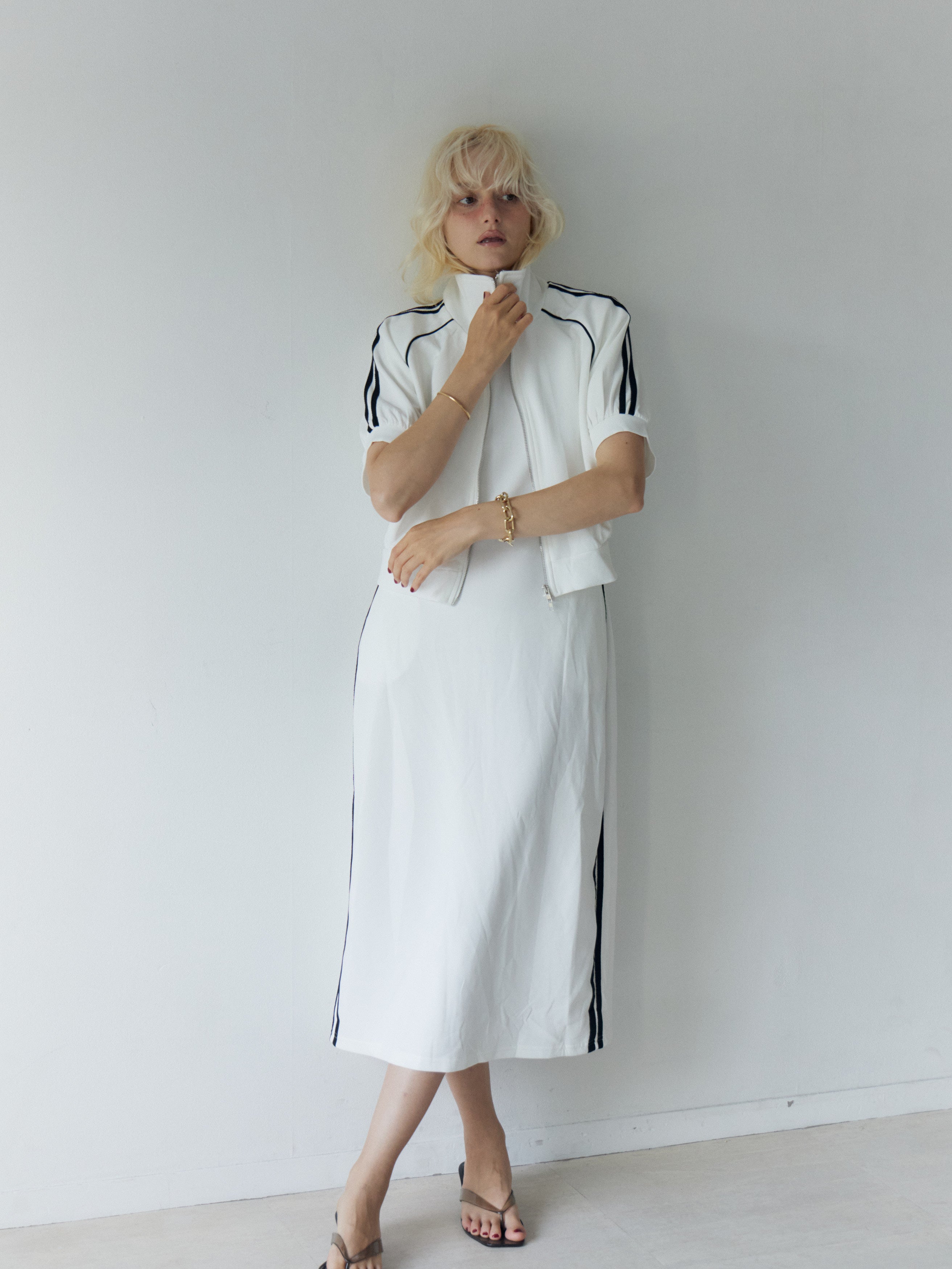 Side Line Dress Set-up