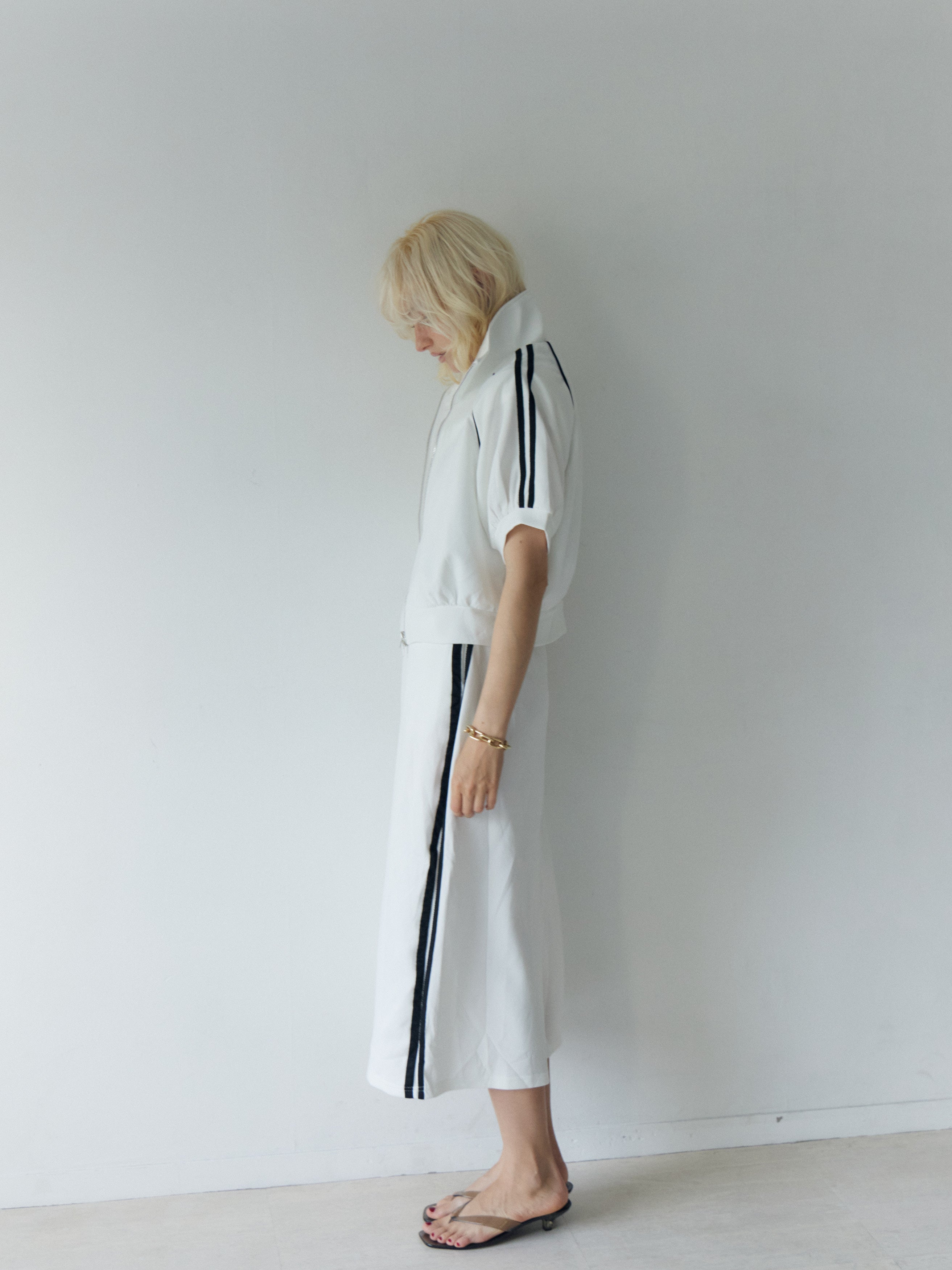 Side Line Dress Set-up