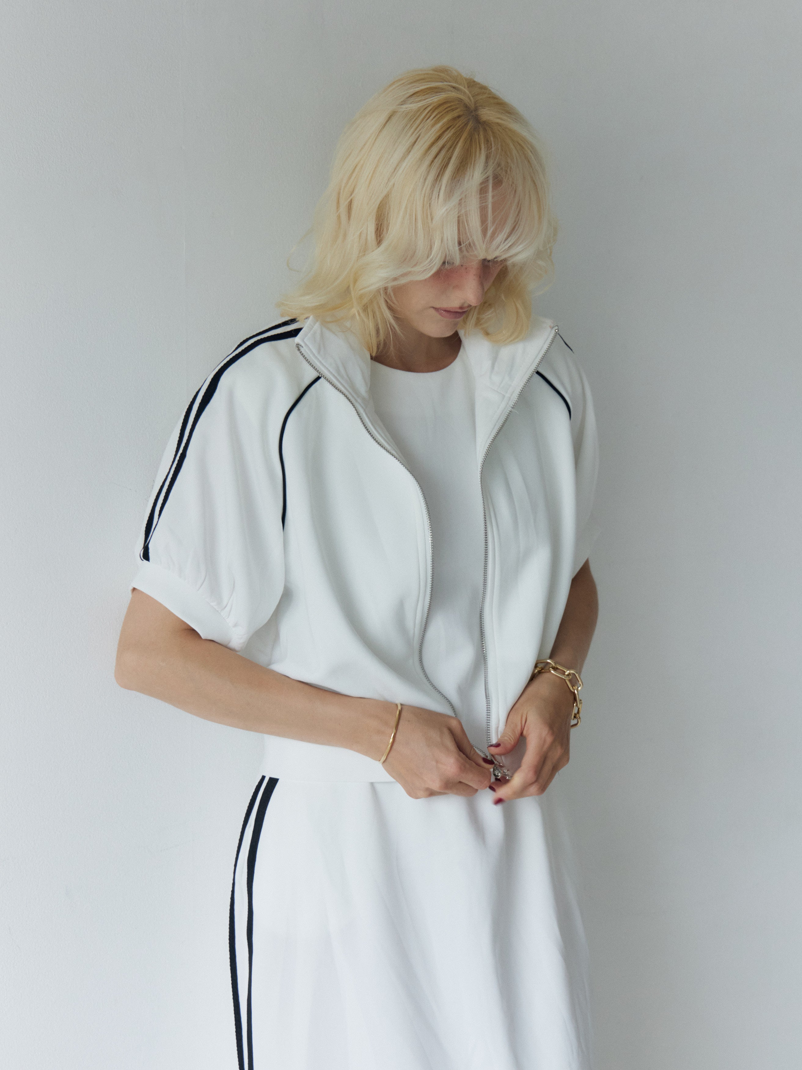 Side Line Dress Set-up