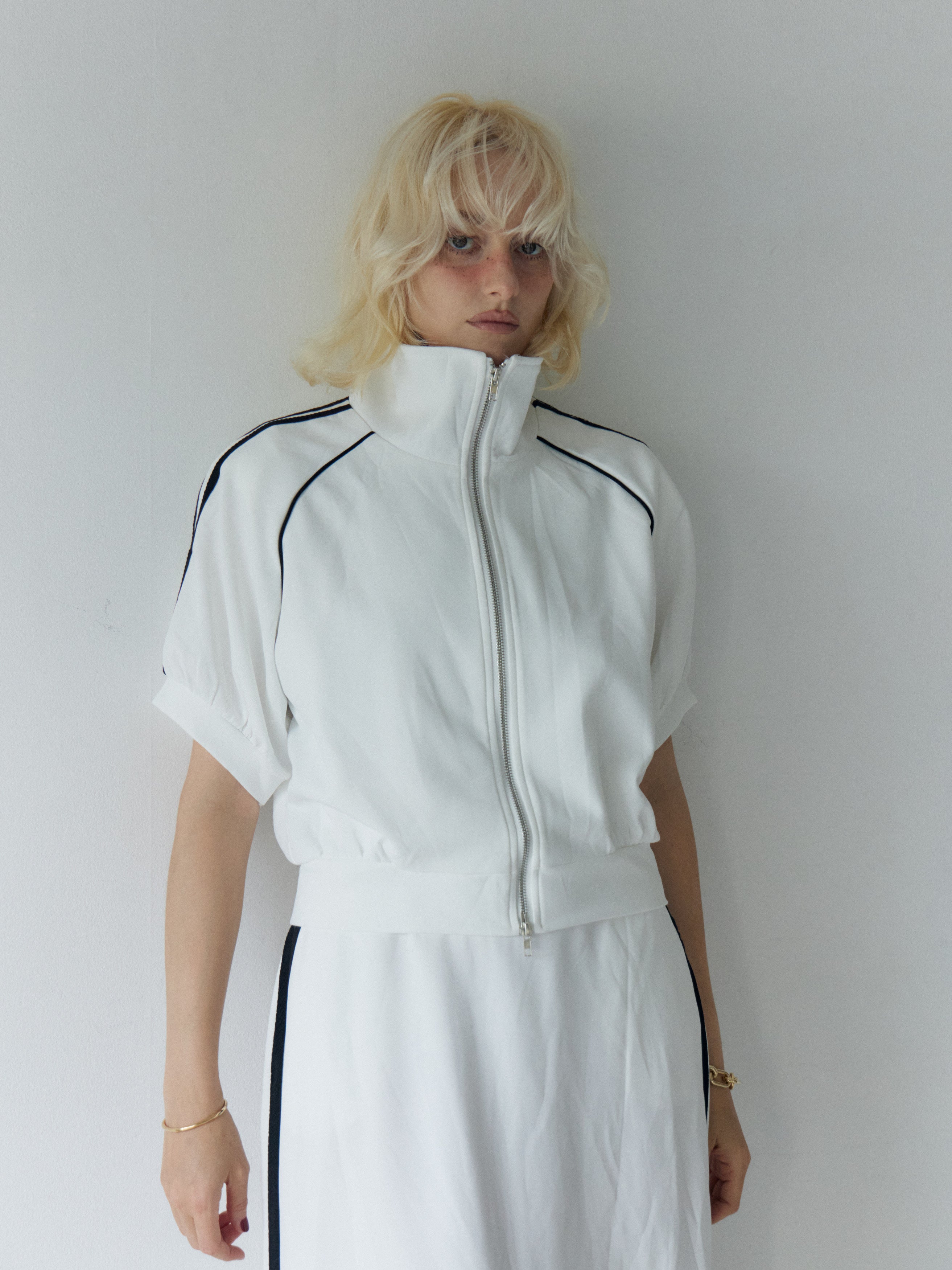Side Line Dress Set-up