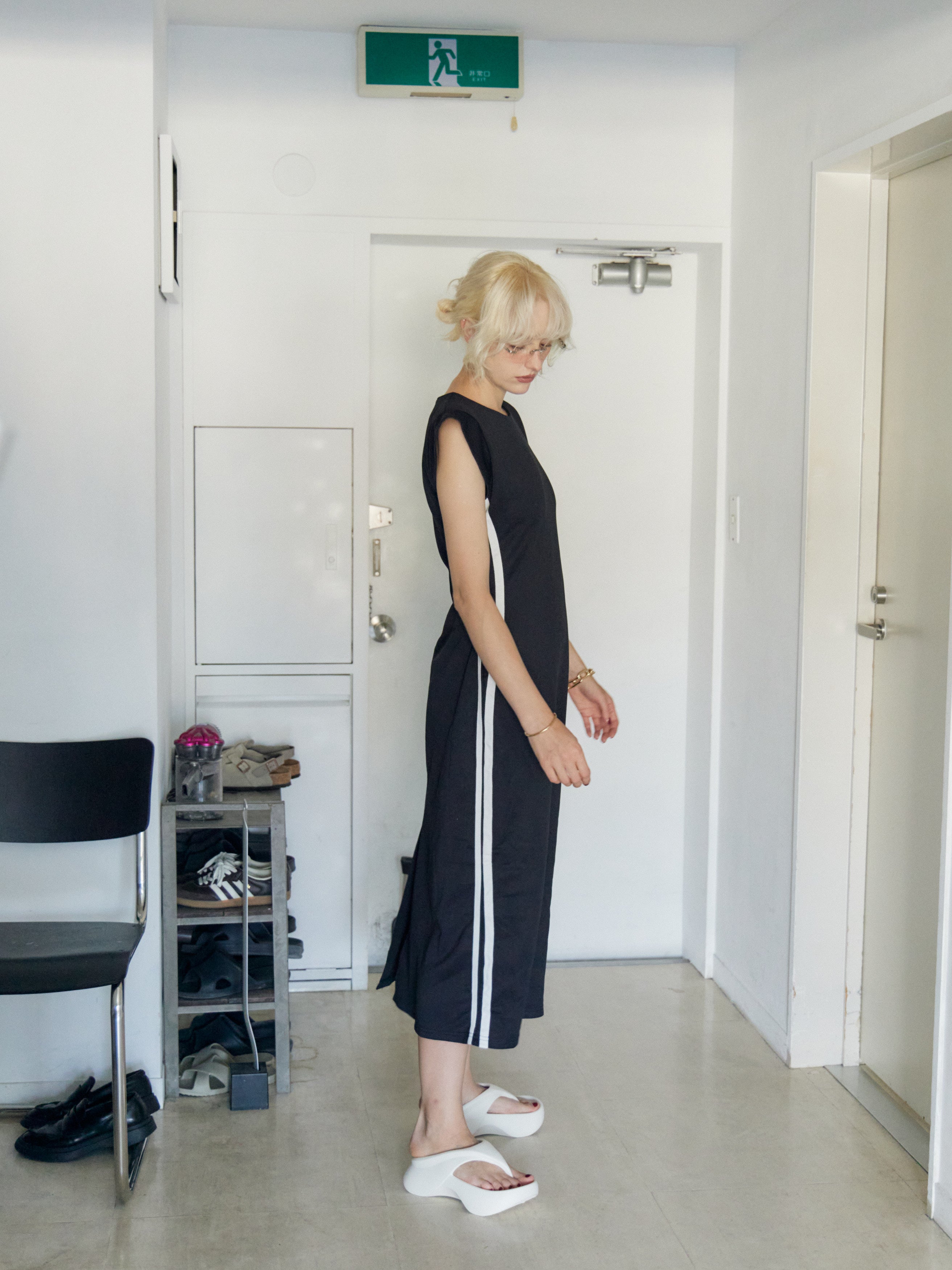 Side Line Dress Set-up