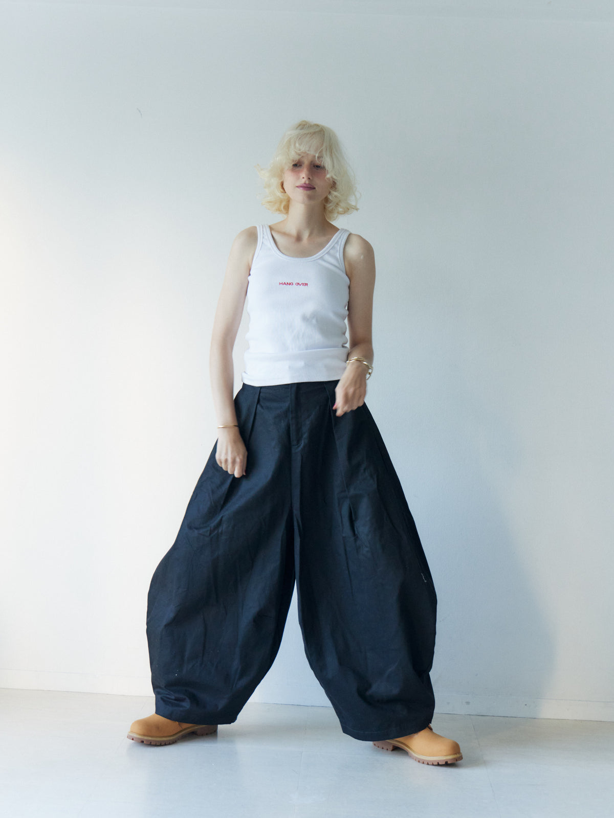 Volume Curve Twill Pants
