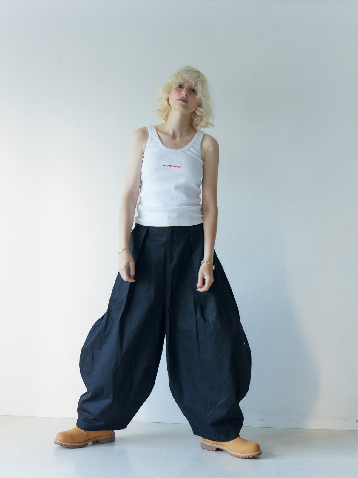 Volume Curve Twill Pants