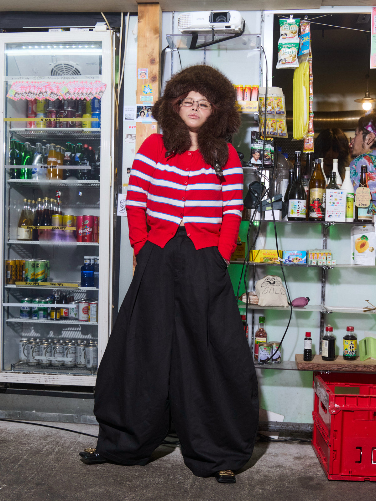 Volume Curve Twill Pants