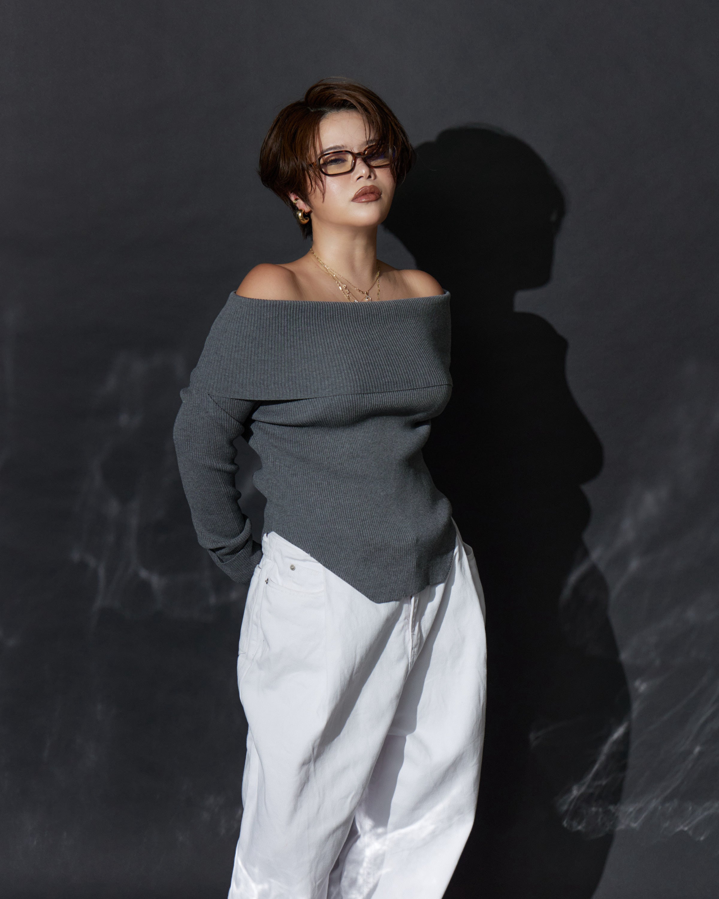 Sculpted Off-Shoulder Knit – WONEM