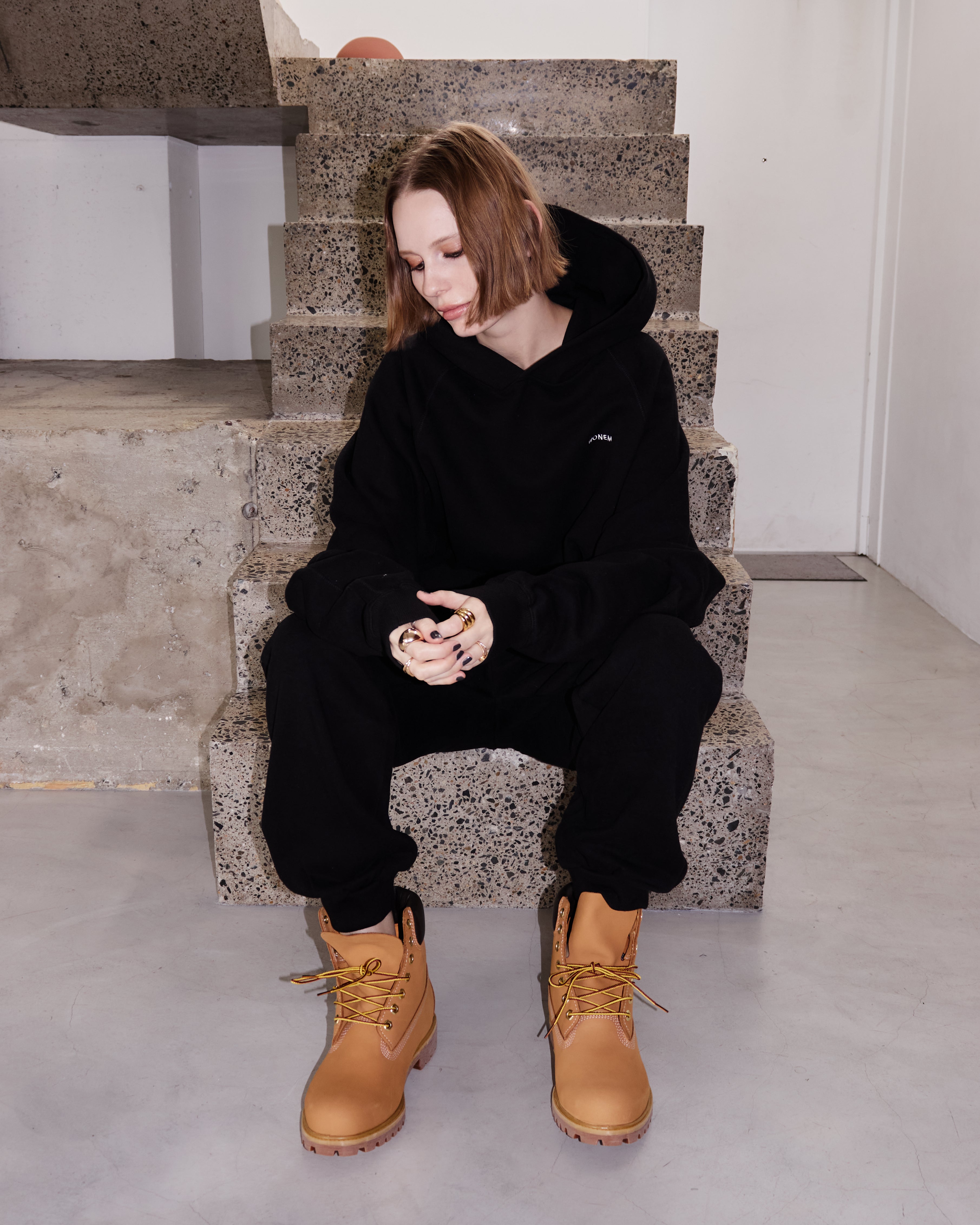 Essential Logo Sweat pants