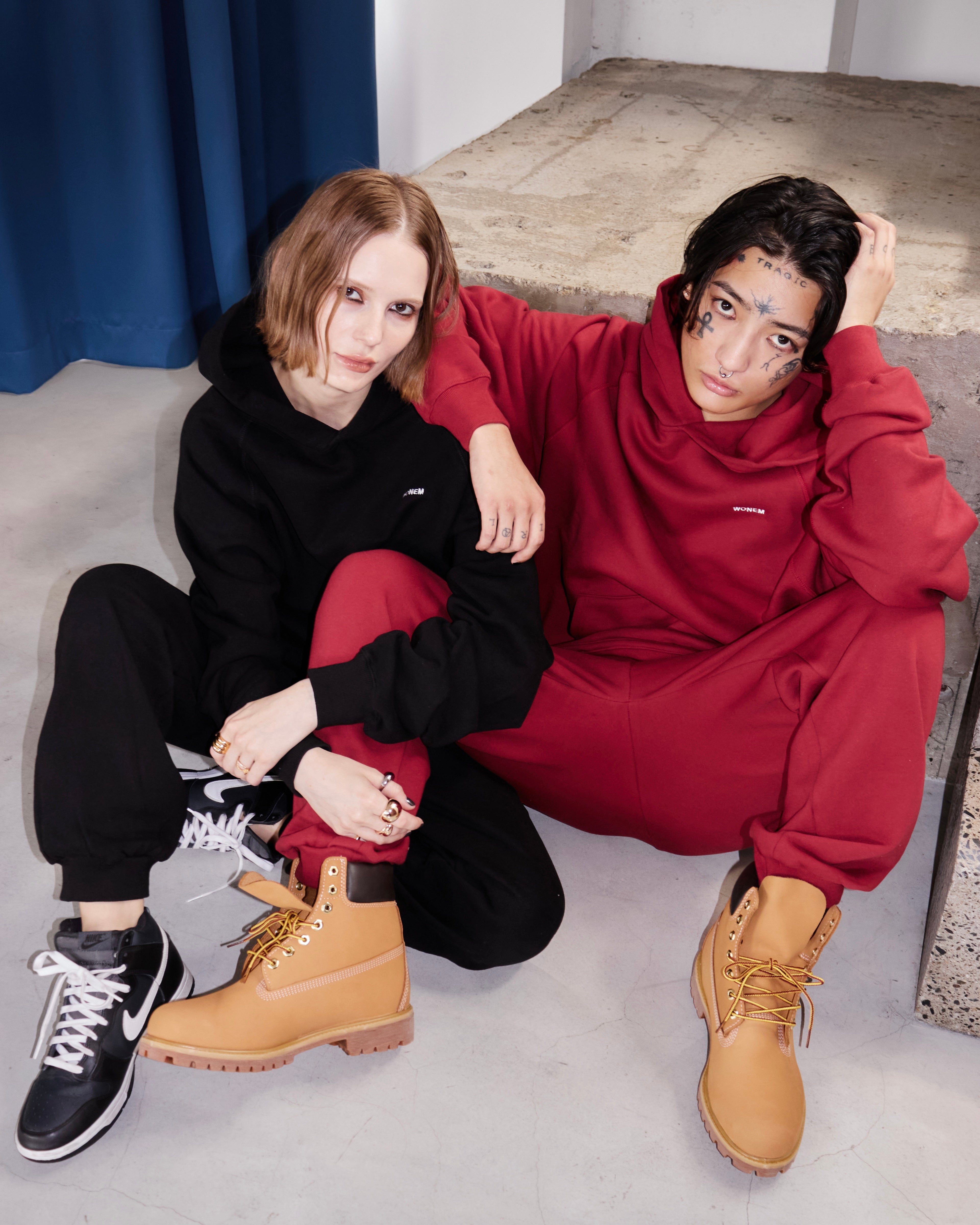 Essential Logo Sweat pants