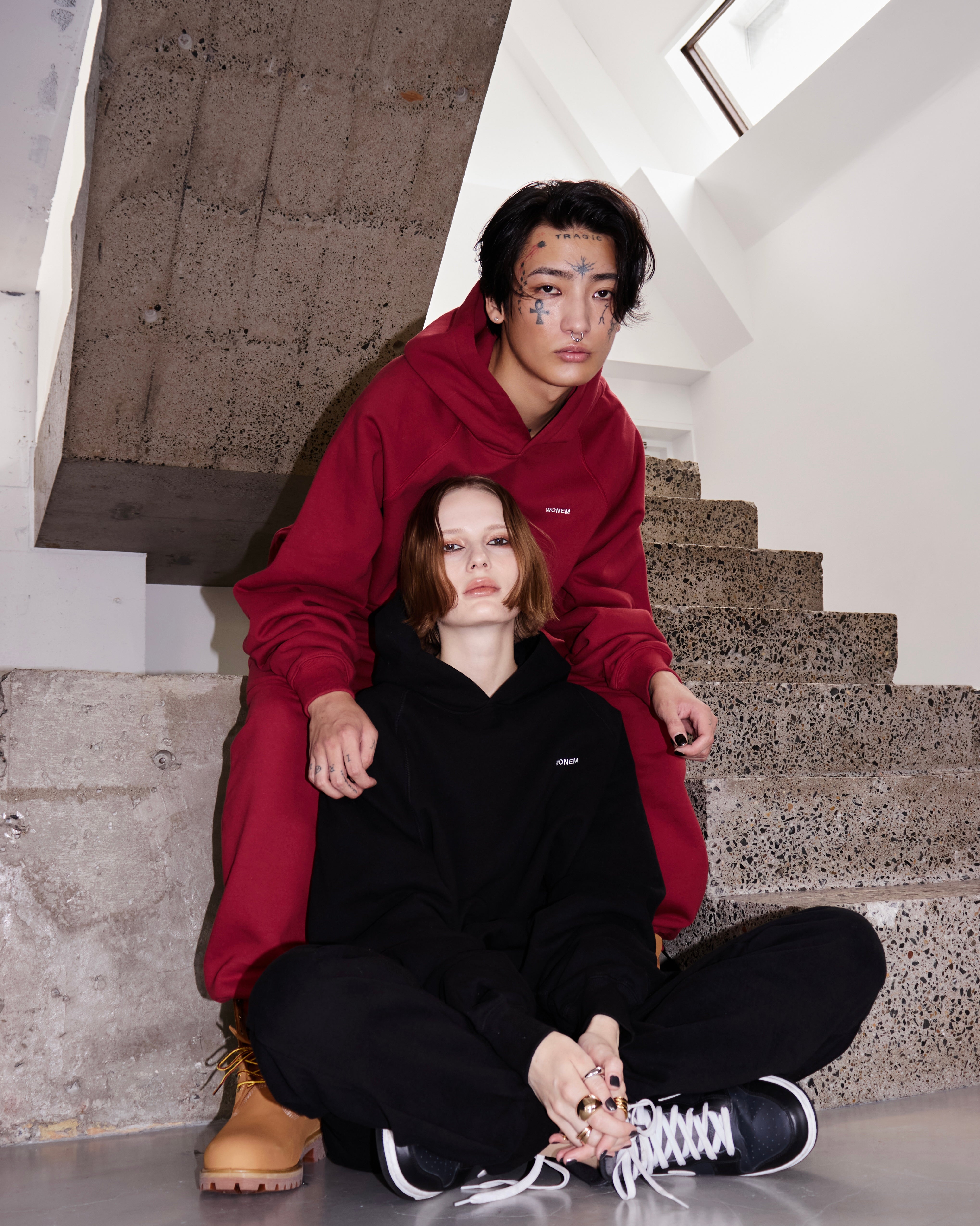 Essential Logo Sweat pants