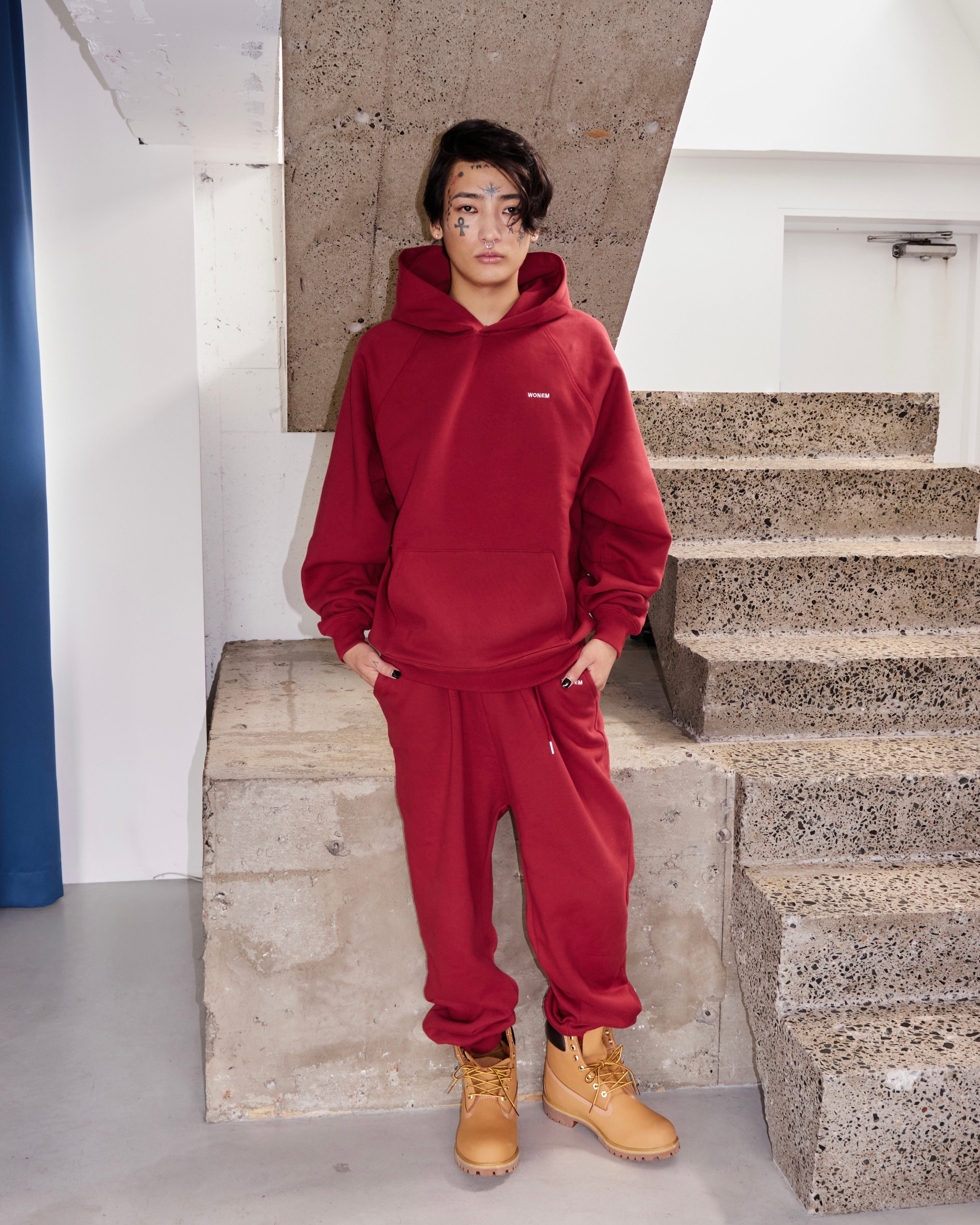 Essential Logo Sweat pants