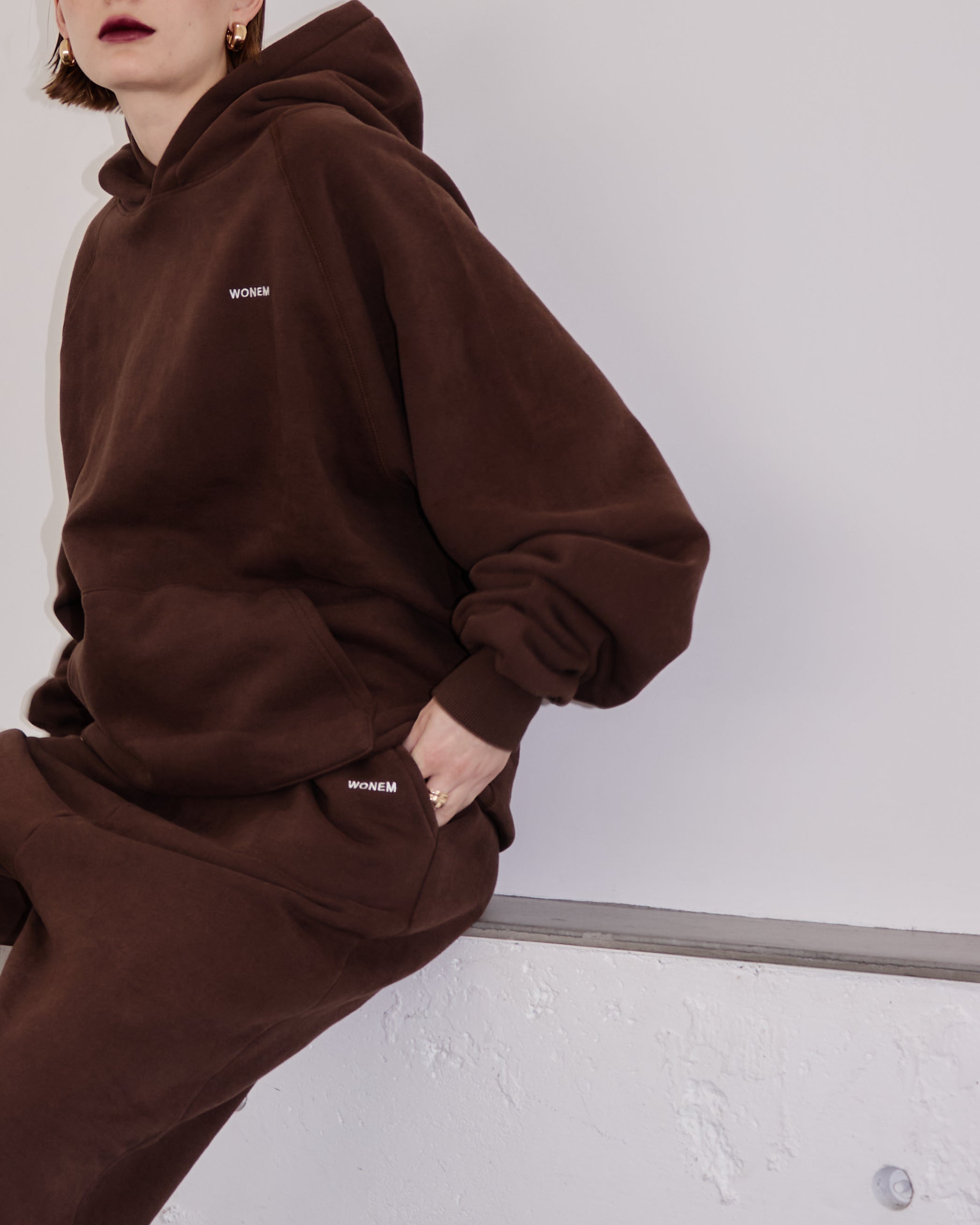 Essential Logo Sweat pants